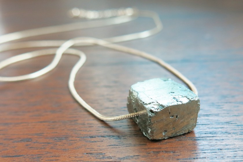 Labellecrush-trend-raw-stone-jewellery06